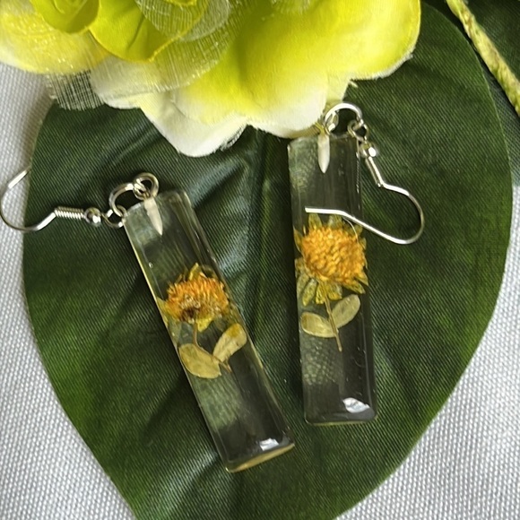 🐳Dried Flower Dangle Earrings Elevate your style - Picture 1 of 9